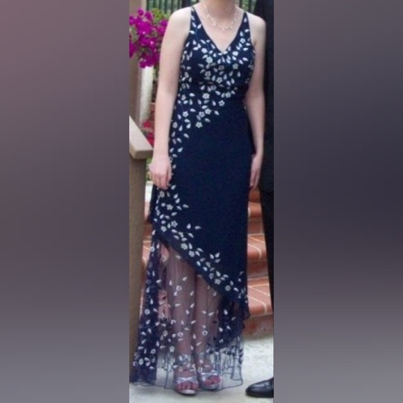 Vintage Navy & White Embroidered Evening Gown Size S: Prom / Homecoming / Gala - Picture 2 of 15